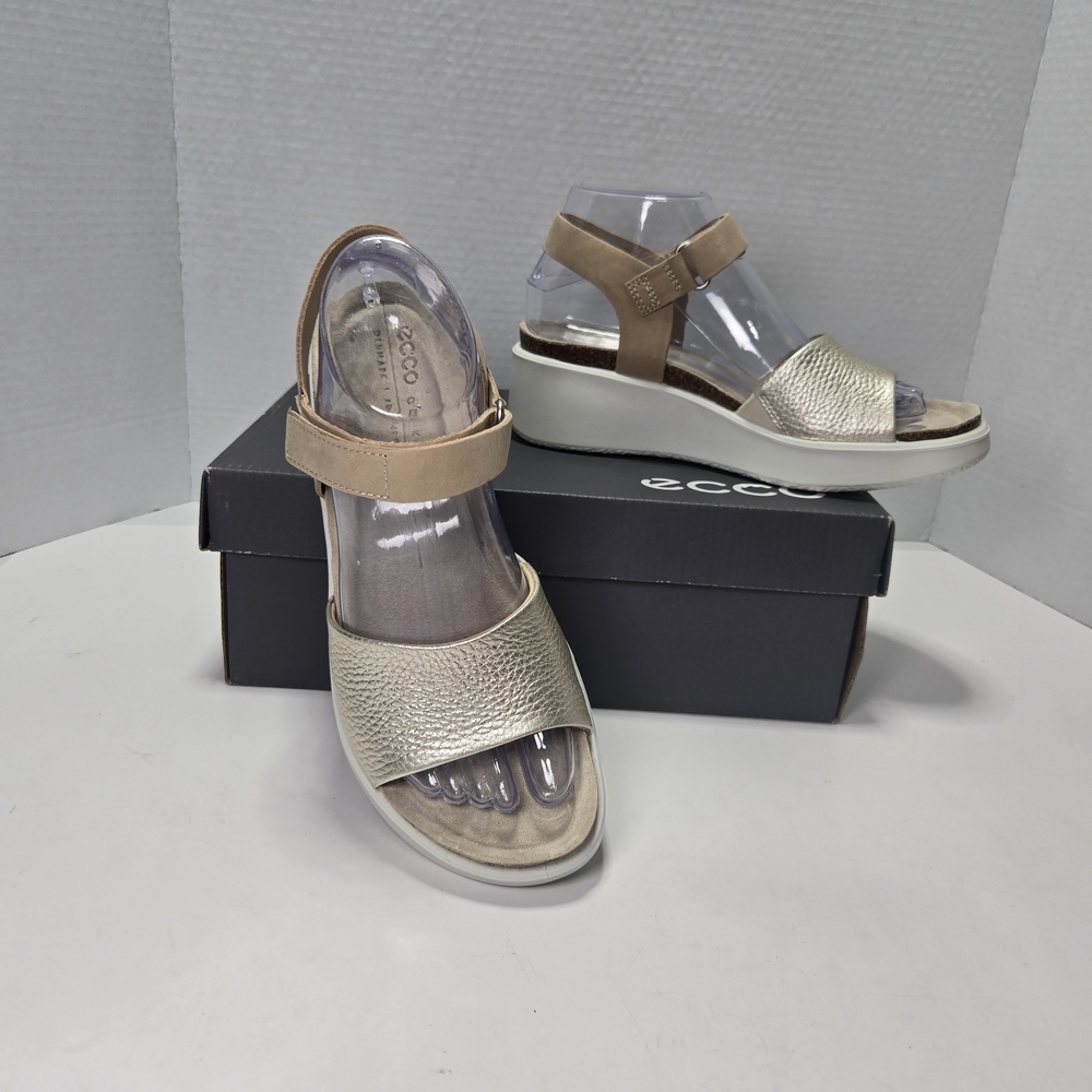 ECCO Women's Flowt Wedge Nubuck Leather Cork Sandals Size 7 - 7.5